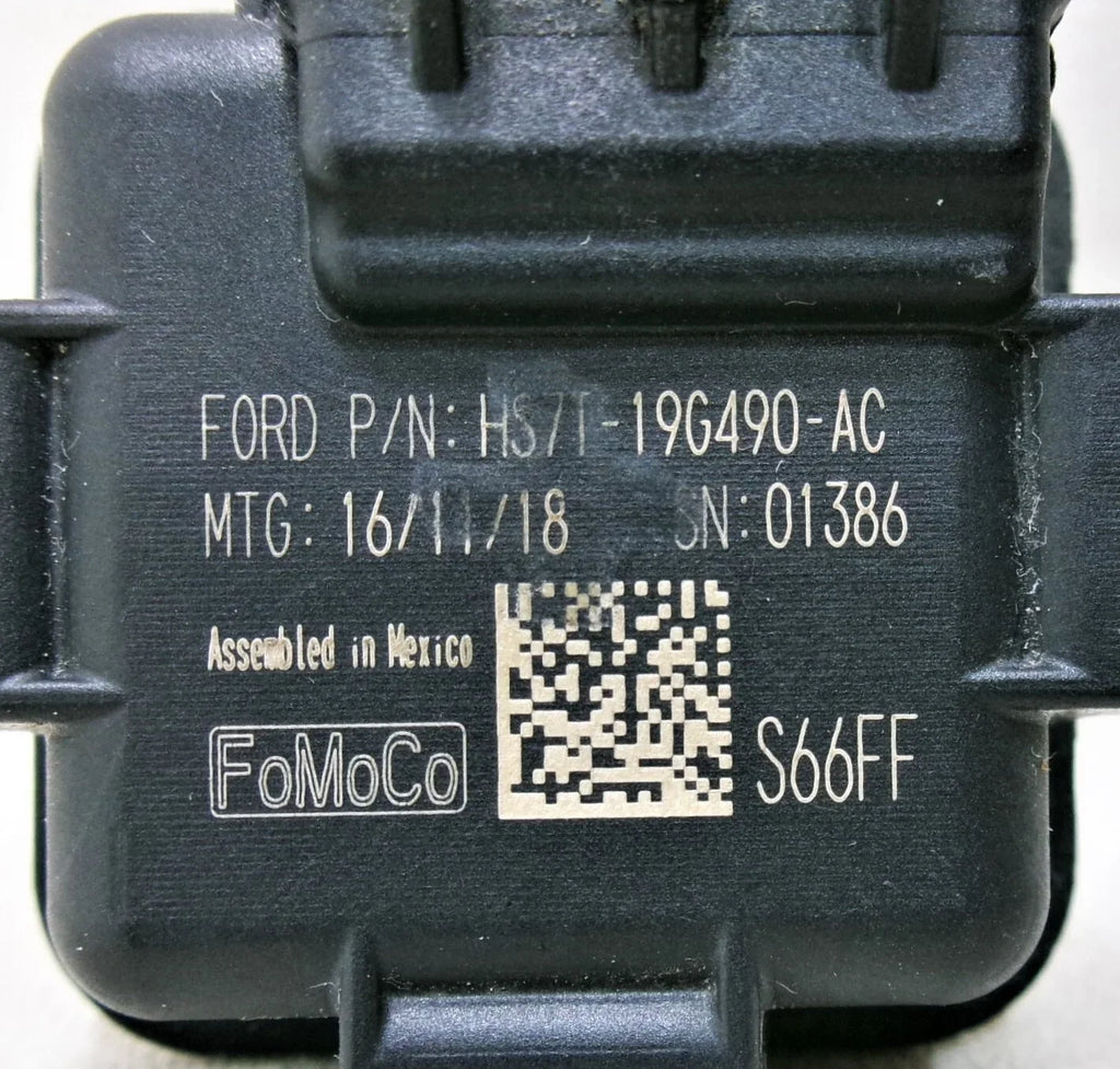 Pre-Owned 2017 Ford Fusion Rear View Backup Camera HSize7T-19G490-AC OEM (Good)
