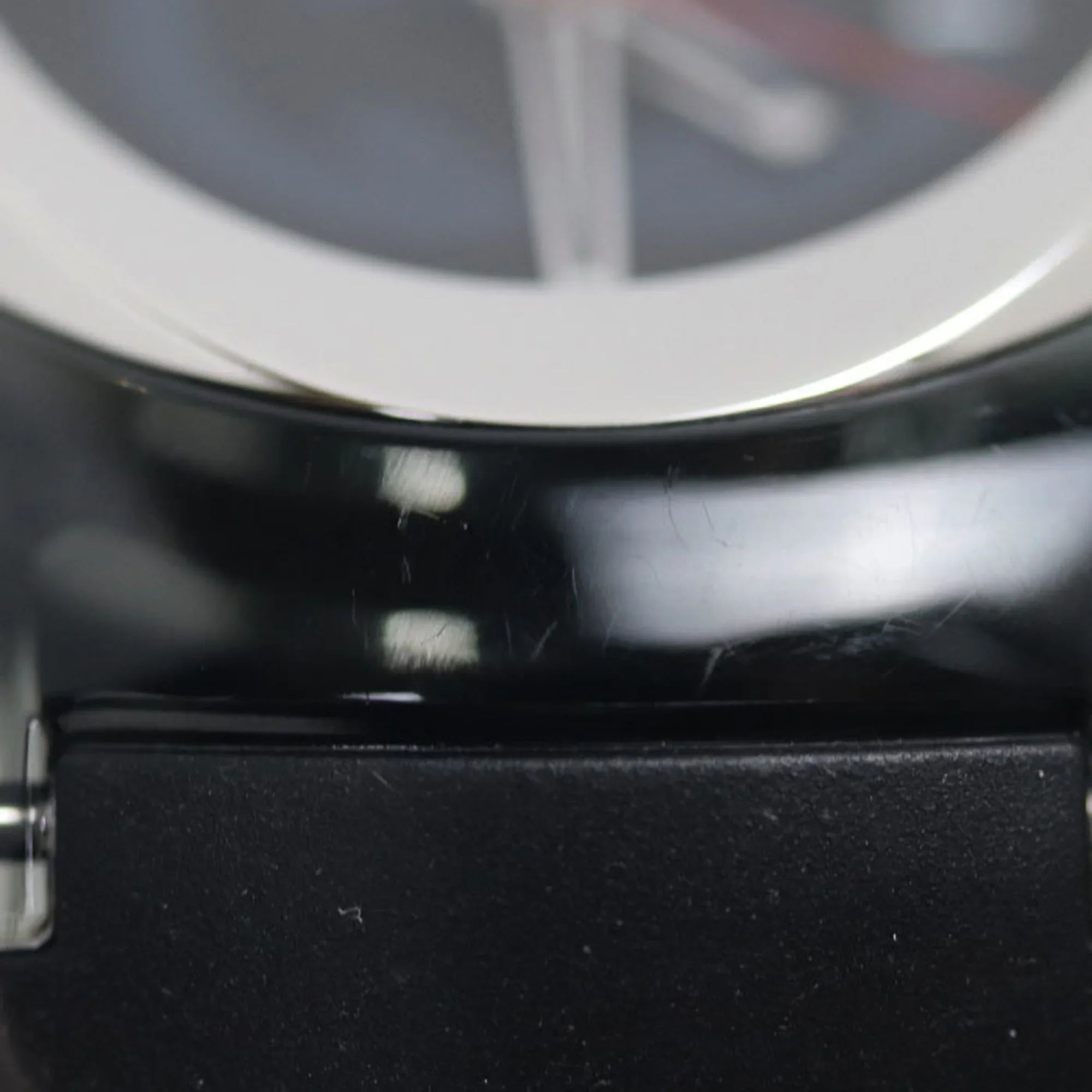 Pre-Owned GUCCI Gucci sink watch battery operated YA137301 137.3 ladies (Good)